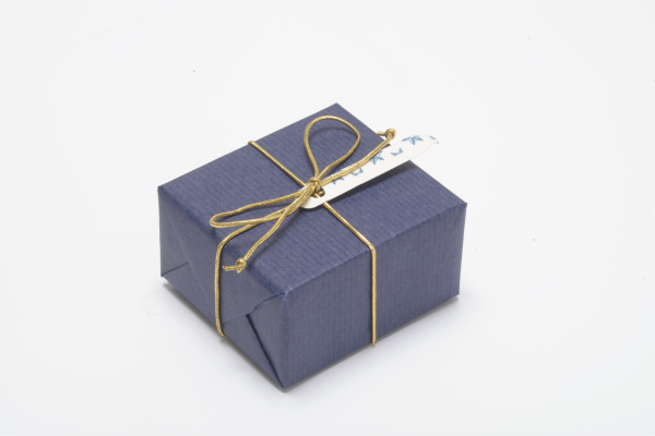 Elizabeth Parker Gift Wrap